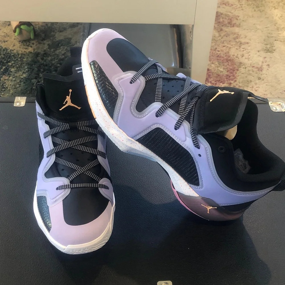 Nike Air Jordan 37 Low GC 'Dongdan'  size 12